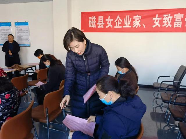 河北磁县:学习六中全会精神 举办妇女电子商务培训班休闲区蓝鸢梦想 - Www.slyday.coM 河北磁县:学习六中全会精神 举办妇女电子商务培训班休闲区蓝鸢梦想 - Www.slyday.coM