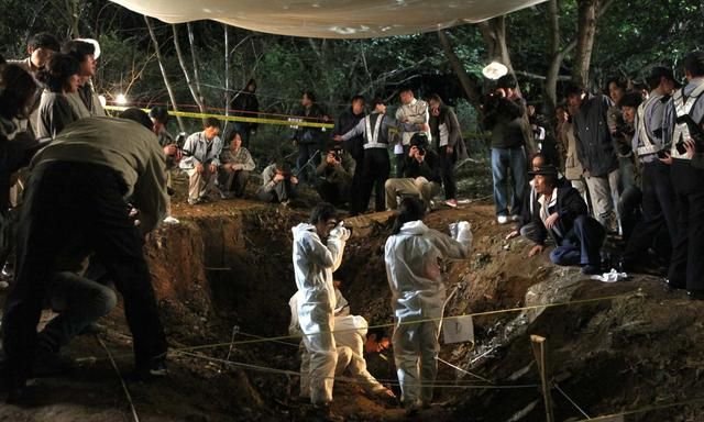 5个孩子失踪11年，动用30多万人没找到，背后的事也就<a href=