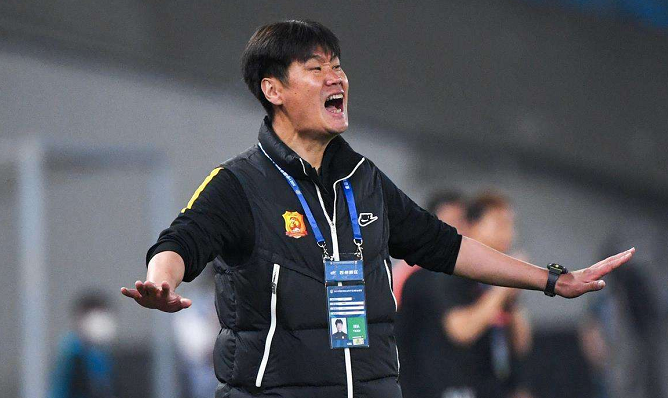 李霄鹏最大考验!国足春节挑战越南队,越媒嗨了:对手陷恐慌