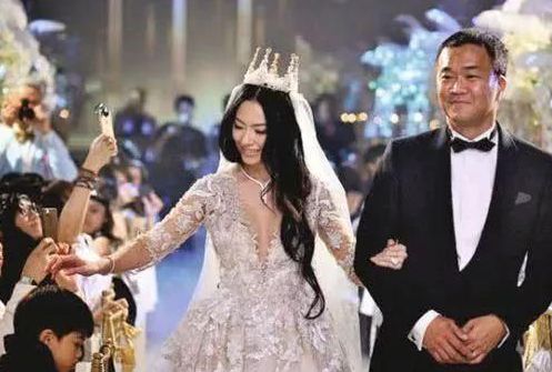 她曾是向佐最爱的女人,因不被向太认可,分手后嫁<a href=