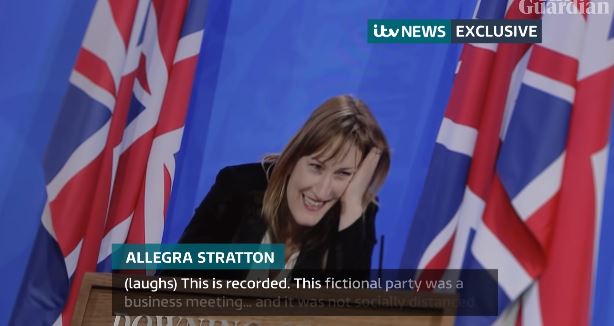 嬉皮笑脸商量如何“忽悠民众”的英国首相幕僚们 截图自ITV披露视频