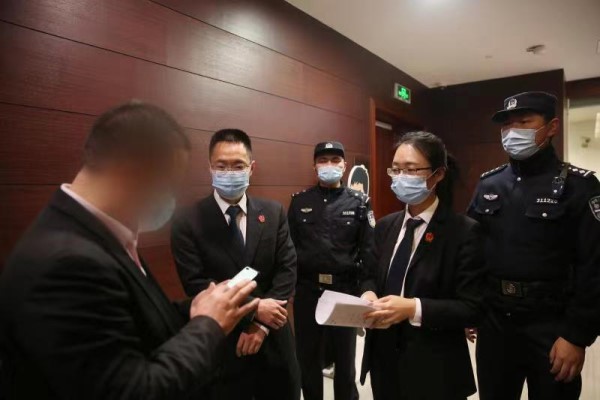成行老总_双人成行(2)