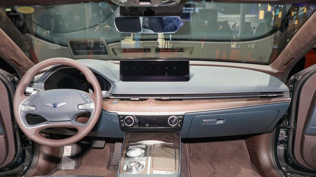 真的是韩系车天花板吗?颜值即正义,实拍解析捷尼赛思G80休闲区蓝鸢梦想 - Www.slyday.coM 真的是韩系车天花板吗?颜值即正义,实拍解析捷尼赛思G80休闲区蓝鸢梦想 - Www.slyday.coM