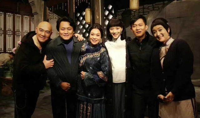 《红娘子》原班人马重聚！史可站C位气场强，杨昆杨志刚亲密搭肩