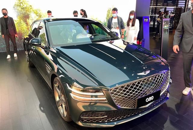 真的是韩系车天花板吗?颜值即正义,实拍解析捷尼赛思G80休闲区蓝鸢梦想 - Www.slyday.coM 真的是韩系车天花板吗?颜值即正义,实拍解析捷尼赛思G80休闲区蓝鸢梦想 - Www.slyday.coM