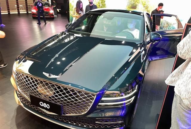 真的是韩系车天花板吗?颜值即正义,实拍解析捷尼赛思G80休闲区蓝鸢梦想 - Www.slyday.coM 真的是韩系车天花板吗?颜值即正义,实拍解析捷尼赛思G80休闲区蓝鸢梦想 - Www.slyday.coM