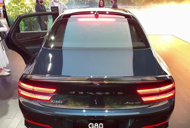 真的是韩系车天花板吗?颜值即正义,实拍解析捷尼赛思G80休闲区蓝鸢梦想 - Www.slyday.coM 真的是韩系车天花板吗?颜值即正义,实拍解析捷尼赛思G80休闲区蓝鸢梦想 - Www.slyday.coM