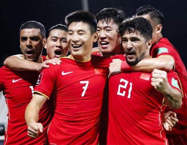 打脸越南队!国足归化球员重磅表态提振人心,球迷没有看错人