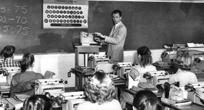 键盘上最多余的按键,为什么还没被干掉休闲区蓝鸢梦想 - Www.slyday.coM 键盘上最多余的按键,为什么还没被干掉休闲区蓝鸢梦想 - Www.slyday.coM