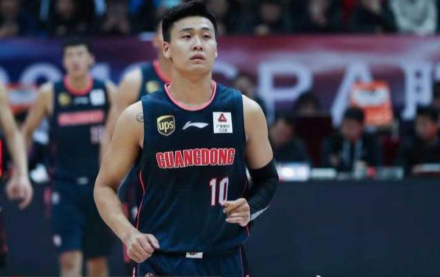 周琦爆发后，澳媒慌了，提醒澳洲男篮注意中国队的另外3名球员