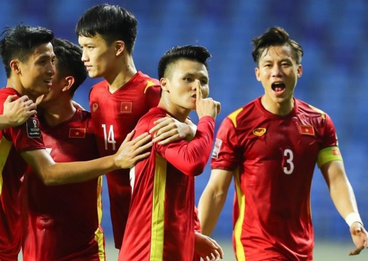 3-0！12强赛头号鱼腩狂飙，2连胜+失0球，国足期待助攻：阻击澳洲