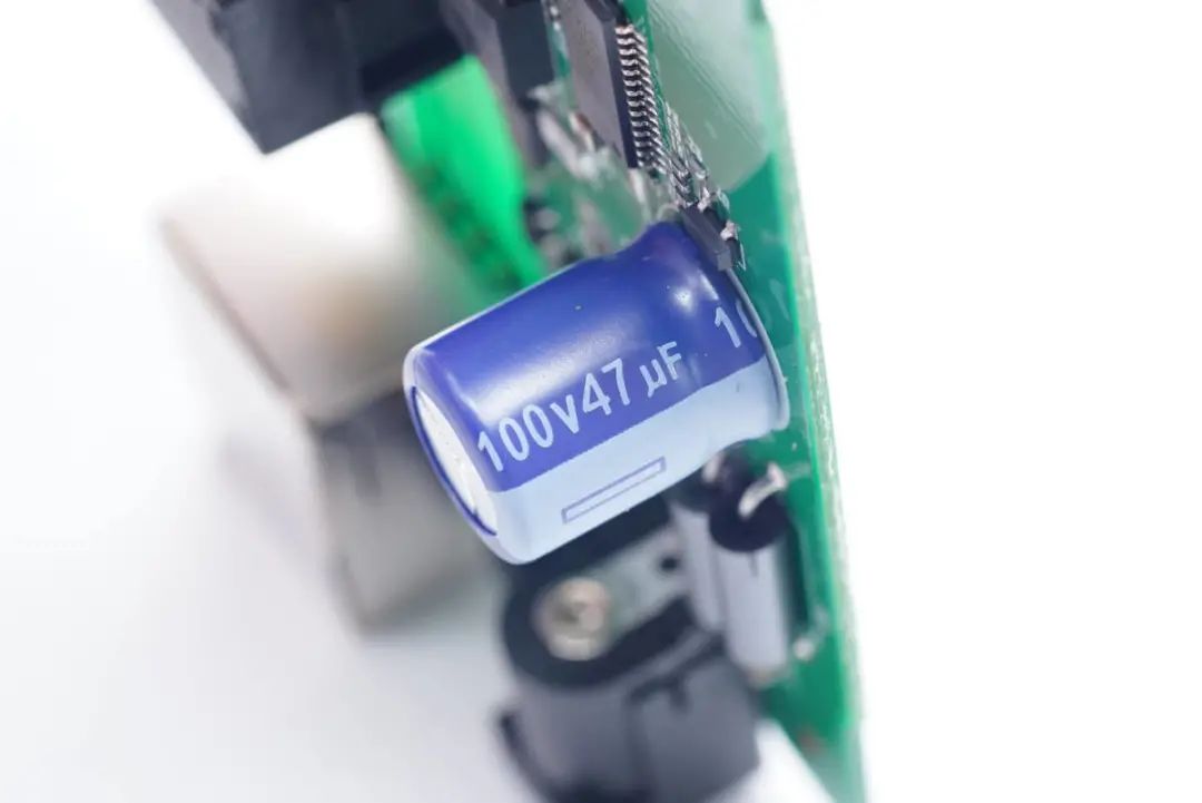 poe供电是多少v 42b3-c225c1d9029abbc9bd7fd2d399c4853f.jpg