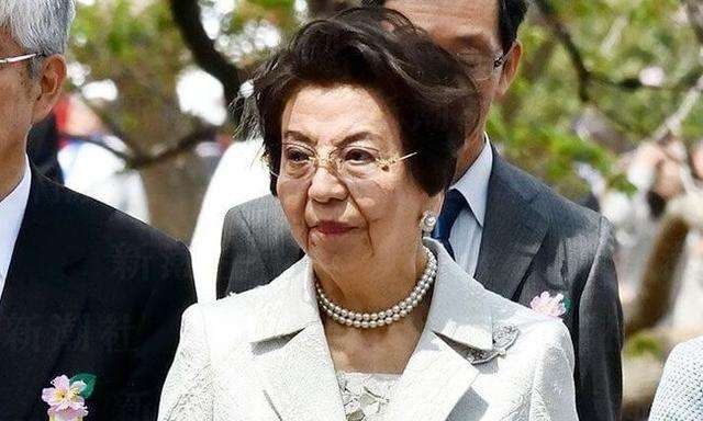 安倍晋三的母亲：最没话语权的<a href=