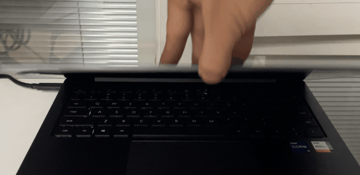 体验酷睿H35笔记本:没错 这就是创作者期盼已久的工具!休闲区蓝鸢梦想 - Www.slyday.coM 体验酷睿H35笔记本:没错 这就是创作者期盼已久的工具!休闲区蓝鸢梦想 - Www.slyday.coM