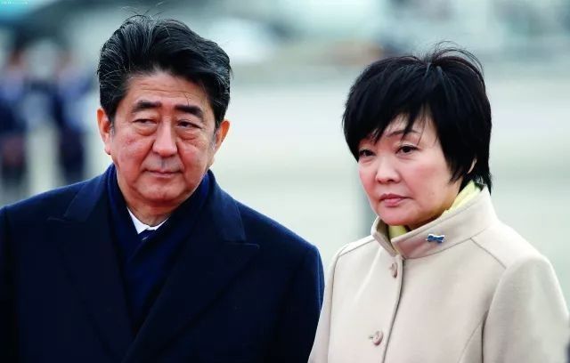 安倍晋三的母亲：最没话语权的<a href=