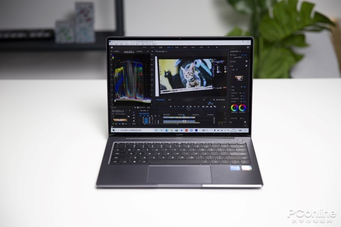 体验酷睿H35笔记本:没错 这就是创作者期盼已久的工具!休闲区蓝鸢梦想 - Www.slyday.coM 体验酷睿H35笔记本:没错 这就是创作者期盼已久的工具!休闲区蓝鸢梦想 - Www.slyday.coM