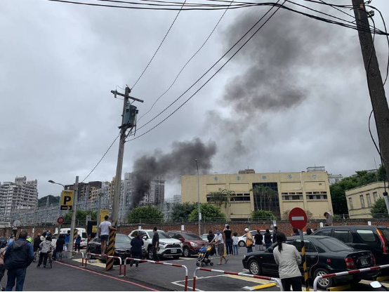 蔡英文批公投当天遇大停电!台北议员:台湾就剩黑漆漆的命运……休闲区蓝鸢梦想 - Www.slyday.coM 蔡英文批公投当天遇大停电!台北议员:台湾就剩黑漆漆的命运……休闲区蓝鸢梦想 - Www.slyday.coM