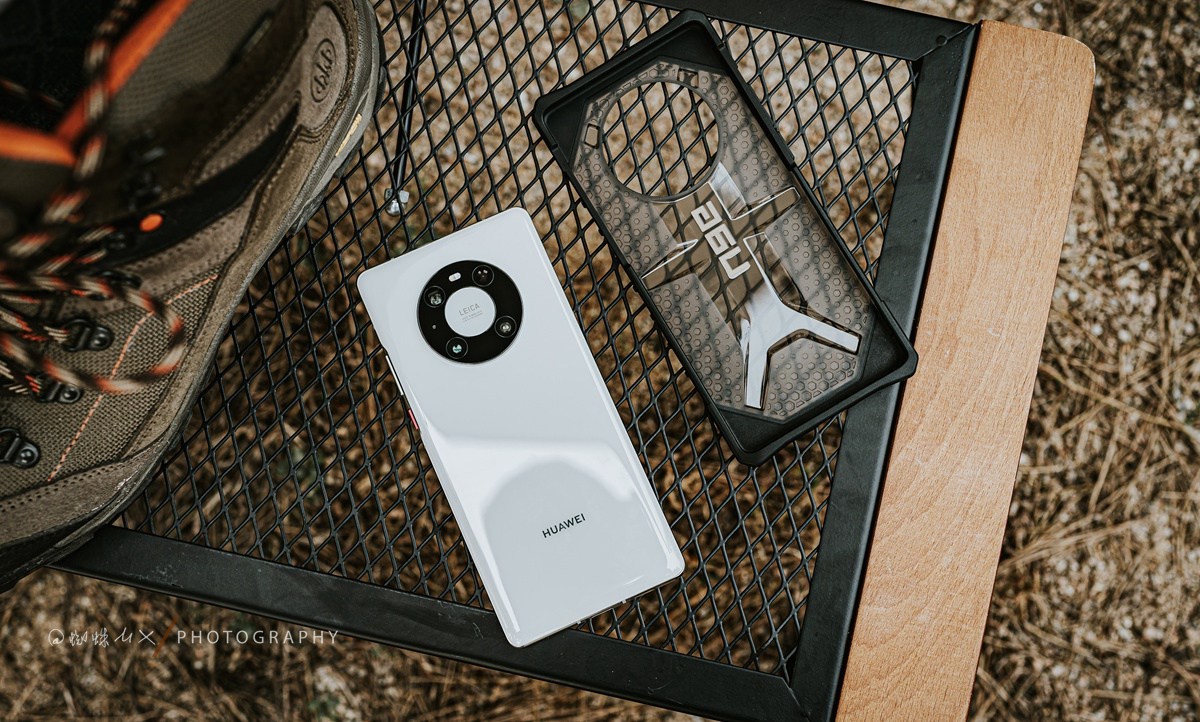 给华为Mate40Pro的抗摔“铁甲衣”,上手能砸核桃的UAG手机壳休闲区蓝鸢梦想 - Www.slyday.coM 给华为Mate40Pro的抗摔“铁甲衣”,上手能砸核桃的UAG手机壳休闲区蓝鸢梦想 - Www.slyday.coM