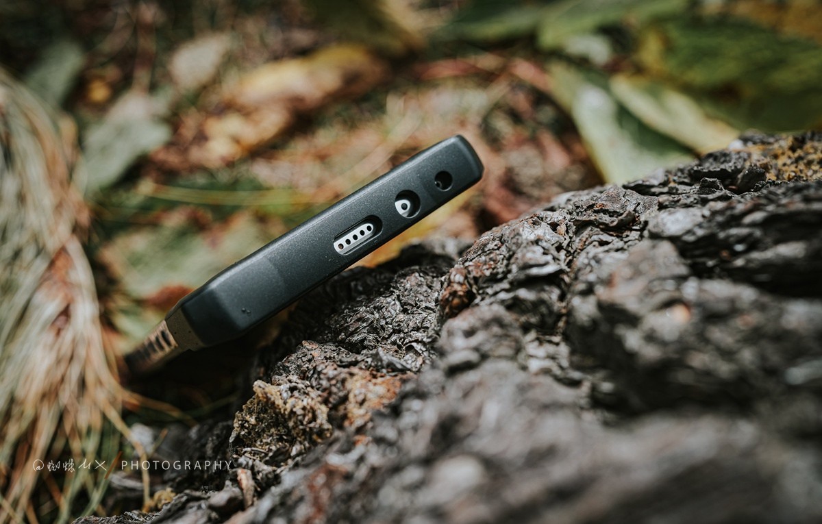 给华为Mate40Pro的抗摔“铁甲衣”,上手能砸核桃的UAG手机壳休闲区蓝鸢梦想 - Www.slyday.coM 给华为Mate40Pro的抗摔“铁甲衣”,上手能砸核桃的UAG手机壳休闲区蓝鸢梦想 - Www.slyday.coM