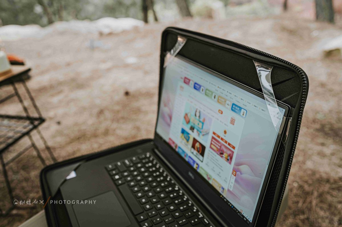 给华为Mate40Pro的抗摔“铁甲衣”,上手能砸核桃的UAG手机壳休闲区蓝鸢梦想 - Www.slyday.coM 给华为Mate40Pro的抗摔“铁甲衣”,上手能砸核桃的UAG手机壳休闲区蓝鸢梦想 - Www.slyday.coM