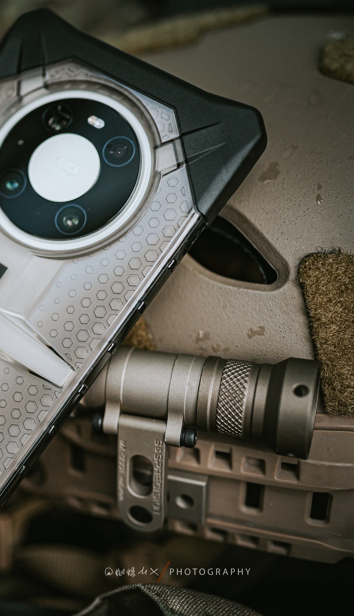 给华为Mate40Pro的抗摔“铁甲衣”,上手能砸核桃的UAG手机壳休闲区蓝鸢梦想 - Www.slyday.coM 给华为Mate40Pro的抗摔“铁甲衣”,上手能砸核桃的UAG手机壳休闲区蓝鸢梦想 - Www.slyday.coM