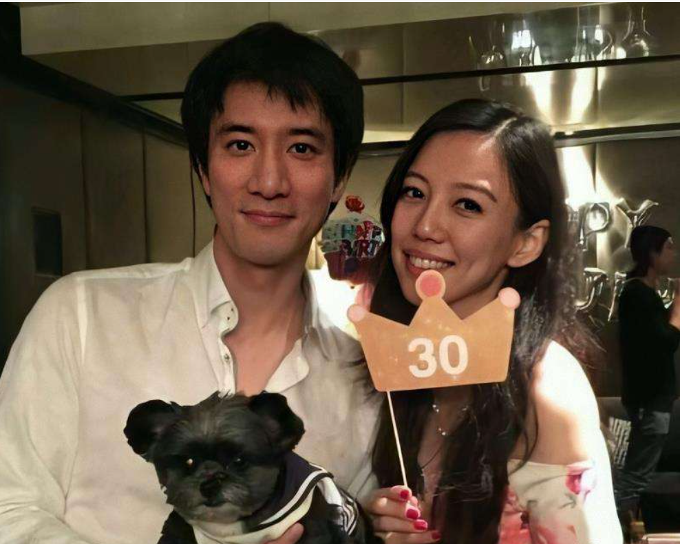 王力宏离婚！李靓蕾或分得3亿财产，与贵妇名媛往来，她不简单