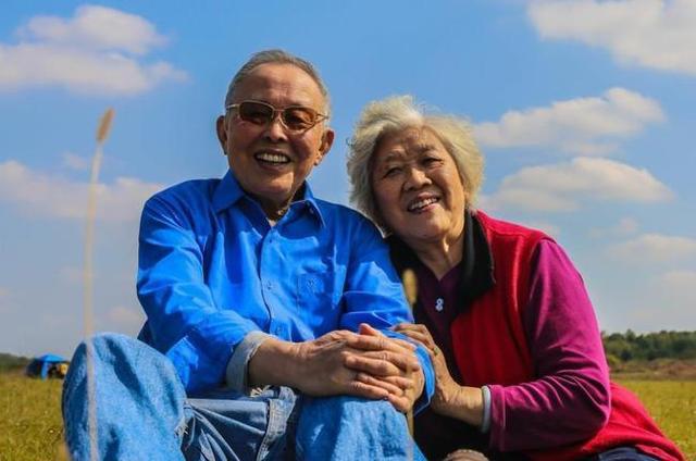中老年人：这5个貌似养生的“好习惯”，实则伤身，早知为好