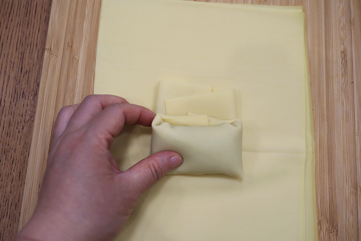 冬天的“花心”萝卜这么做，水灵软嫩多汁，放9个千张肉包真带劲