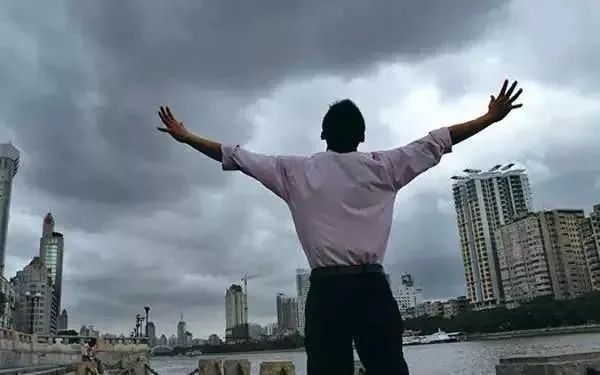 女大学生骂外卖员“你是我儿子”、南京外卖员连杀两顾客:我劝你做事要留一线!休闲区蓝鸢梦想 - Www.slyday.coM 女大学生骂外卖员“你是我儿子”、南京外卖员连杀两顾客:我劝你做事要留一线!休闲区蓝鸢梦想 - Www.slyday.coM