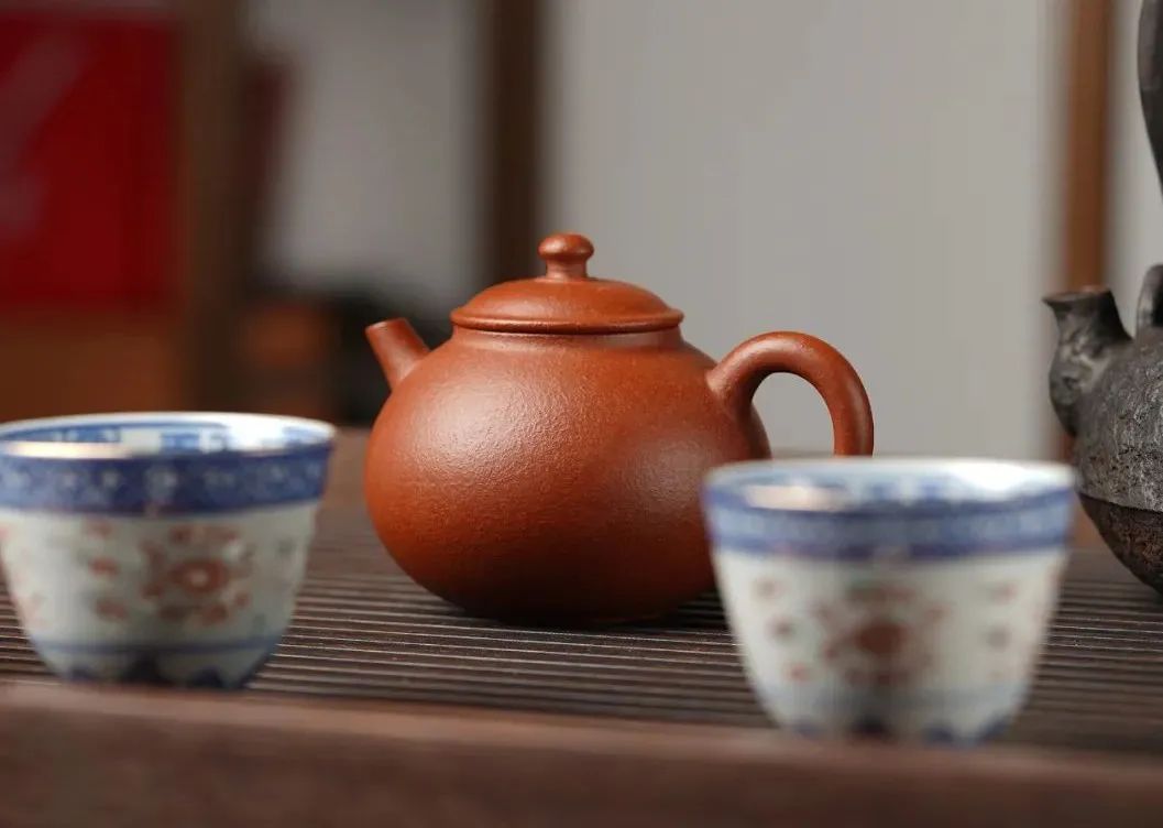 风靡中国数百年的茶具,还是清代名家之作?也太适合过年送人了!休闲区蓝鸢梦想 - Www.slyday.coM 风靡中国数百年的茶具,还是清代名家之作?也太适合过年送人了!休闲区蓝鸢梦想 - Www.slyday.coM