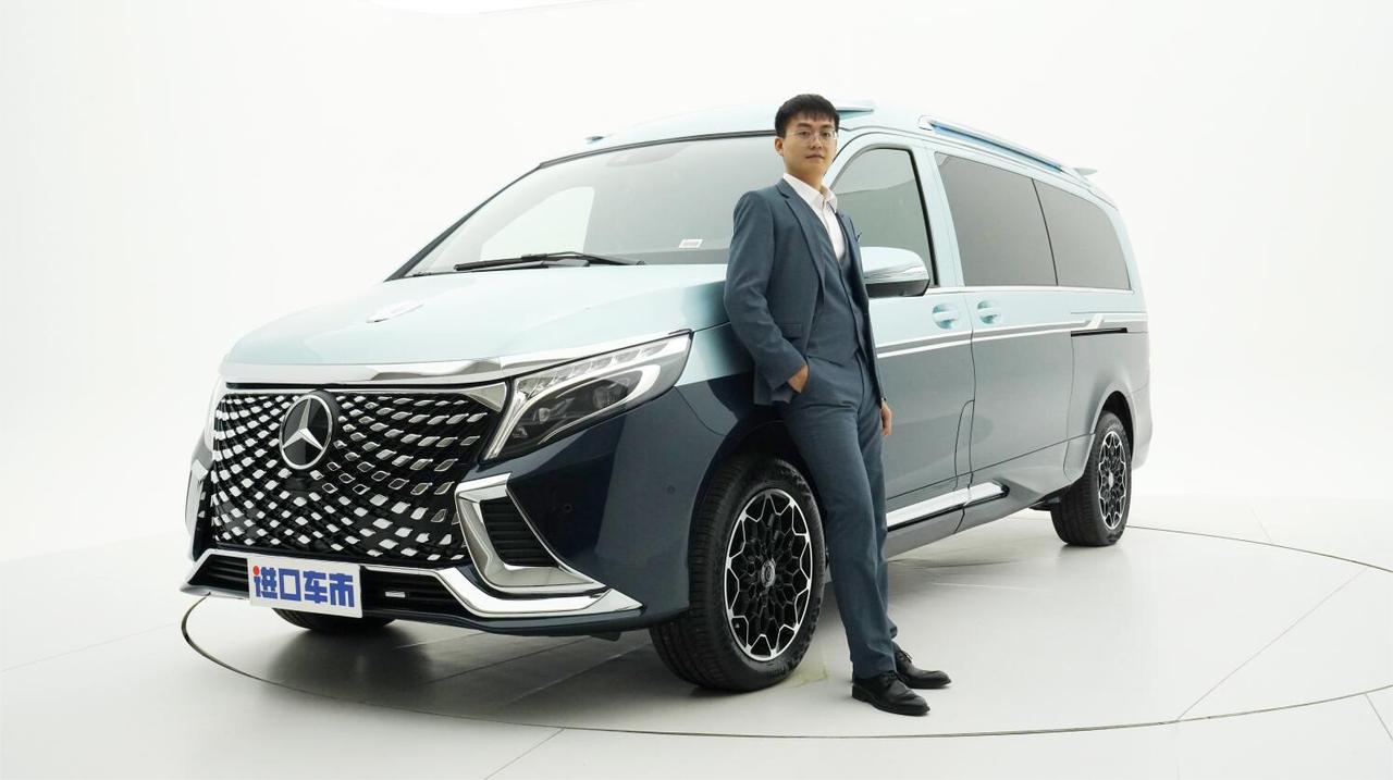 意大利首席设计师操刀，MPV中的游艇，实拍奔驰V260傲旋纵横四海