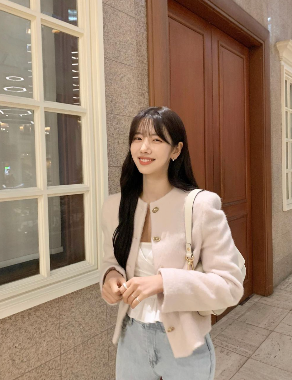 OMG…这两个女人在台上鲨疯了!让你们跳舞,没让你们惹火?休闲区蓝鸢梦想 - Www.slyday.coM OMG…这两个女人在台上鲨疯了!让你们跳舞,没让你们惹火?休闲区蓝鸢梦想 - Www.slyday.coM