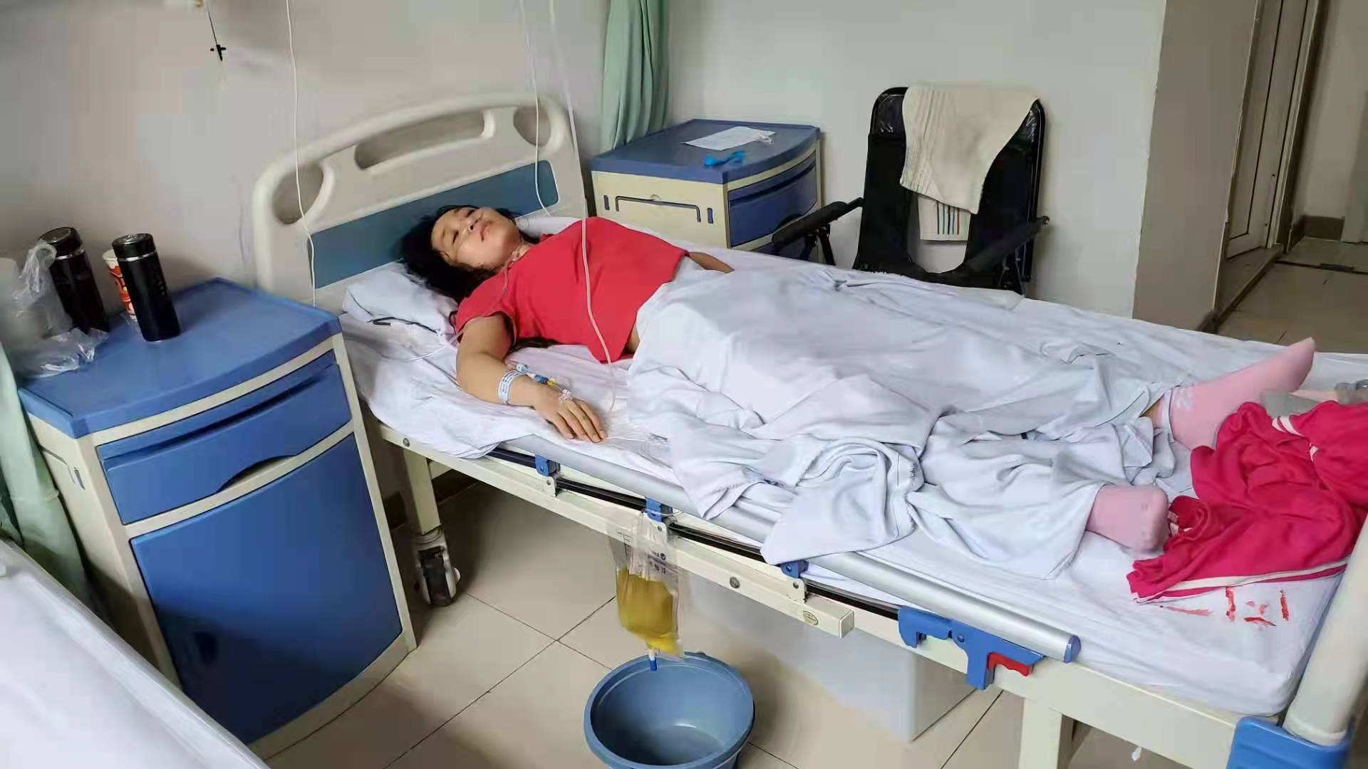 事发后，杨晓红在医院治疗。
