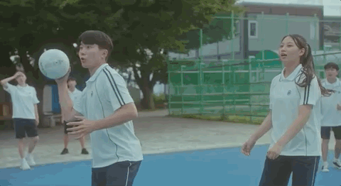 第一集就磕死我了，这9.1分小甜剧太上头