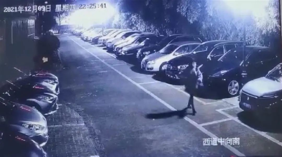 23岁女孩夜班路上离奇失联,警方最新通报……休闲区蓝鸢梦想 - Www.slyday.coM 23岁女孩夜班路上离奇失联,警方最新通报……休闲区蓝鸢梦想 - Www.slyday.coM