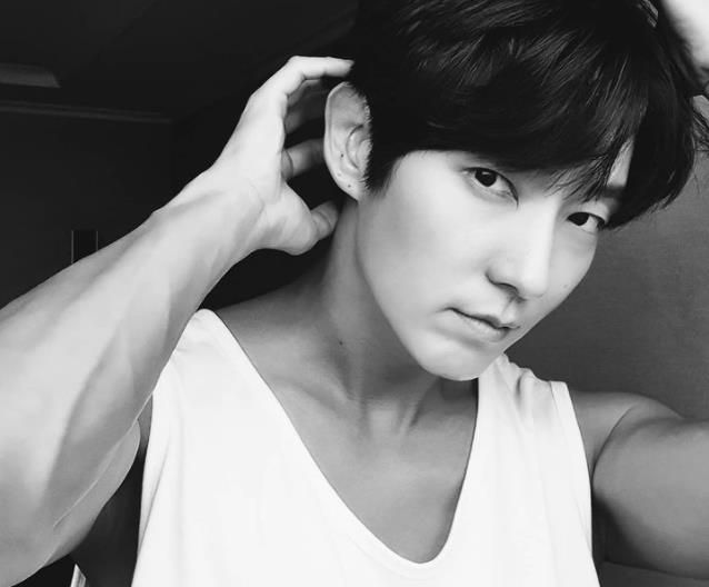 隐藏在清秀脸蛋下的健硕身材!脸蛋跟身材超反差的<a href=