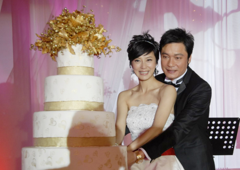 8位港圈“渣男”,对女伴一个比一个狠,原配被逼到离婚出家 8位港圈“渣男”,对女伴一个比一个狠,原配被逼到离婚出家