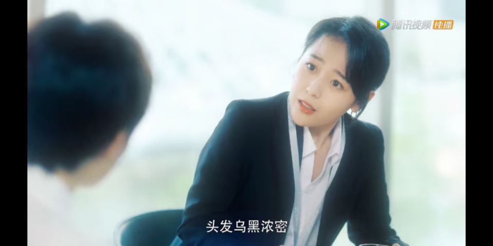 荡秋千被甩飞？陈意涵做引体向上，《良言写意》把观众当傻子？