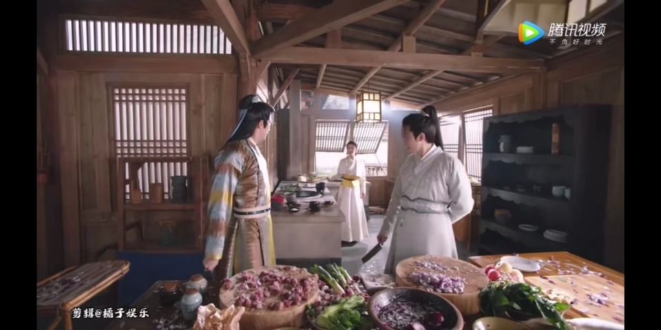 荡秋千被甩飞？陈意涵做引体向上，《良言写意》把观众当傻子？