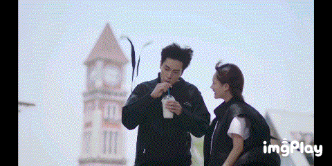 荡秋千被甩飞？陈意涵做引体向上，《良言写意》把观众当傻子？