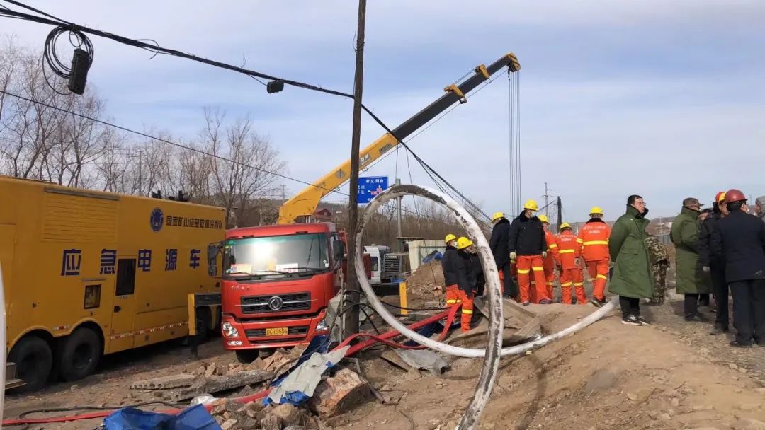 山西省孝义市一盗采煤矿发生透水,致22人被困休闲区蓝鸢梦想 - Www.slyday.coM 山西省孝义市一盗采煤矿发生透水,致22人被困休闲区蓝鸢梦想 - Www.slyday.coM