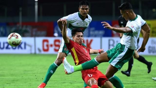 如何快速提升球队实力?东南亚鱼腩做了示范：归化球员加<a href=