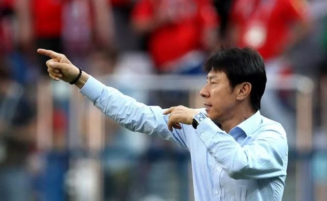 如何快速提升球队实力?东南亚鱼腩做了示范：归化球员加<a href=