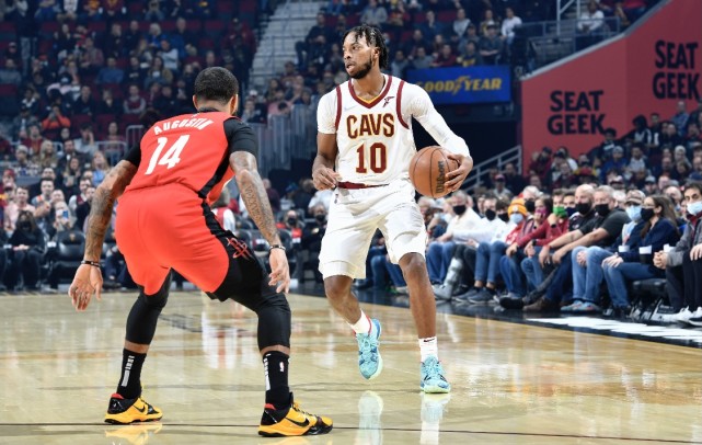 ��11ս9ʤڹ�ͺ�����ɫ����ʿ��ʤ���35�� ��ȡ5��ʤ�������ǰ3