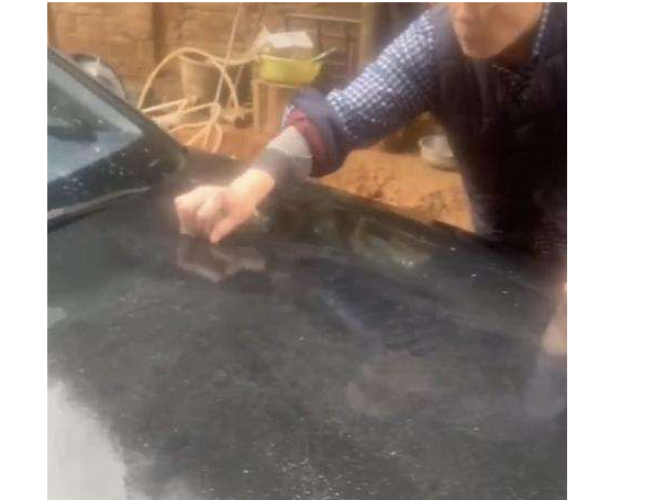 男子开60万宝马回农村,舅舅喜出望外,用钢丝球洗车休闲区蓝鸢梦想 - Www.slyday.coM 男子开60万宝马回农村,舅舅喜出望外,用钢丝球洗车休闲区蓝鸢梦想 - Www.slyday.coM