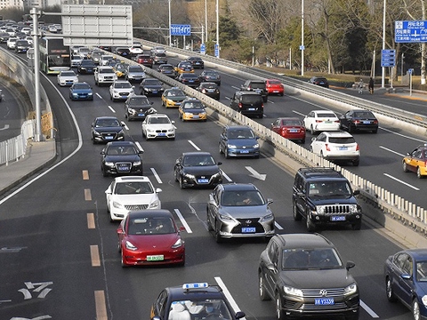 新能源车专属保险来了，保障多了保费会涨吗？哪些新玩家正入局？