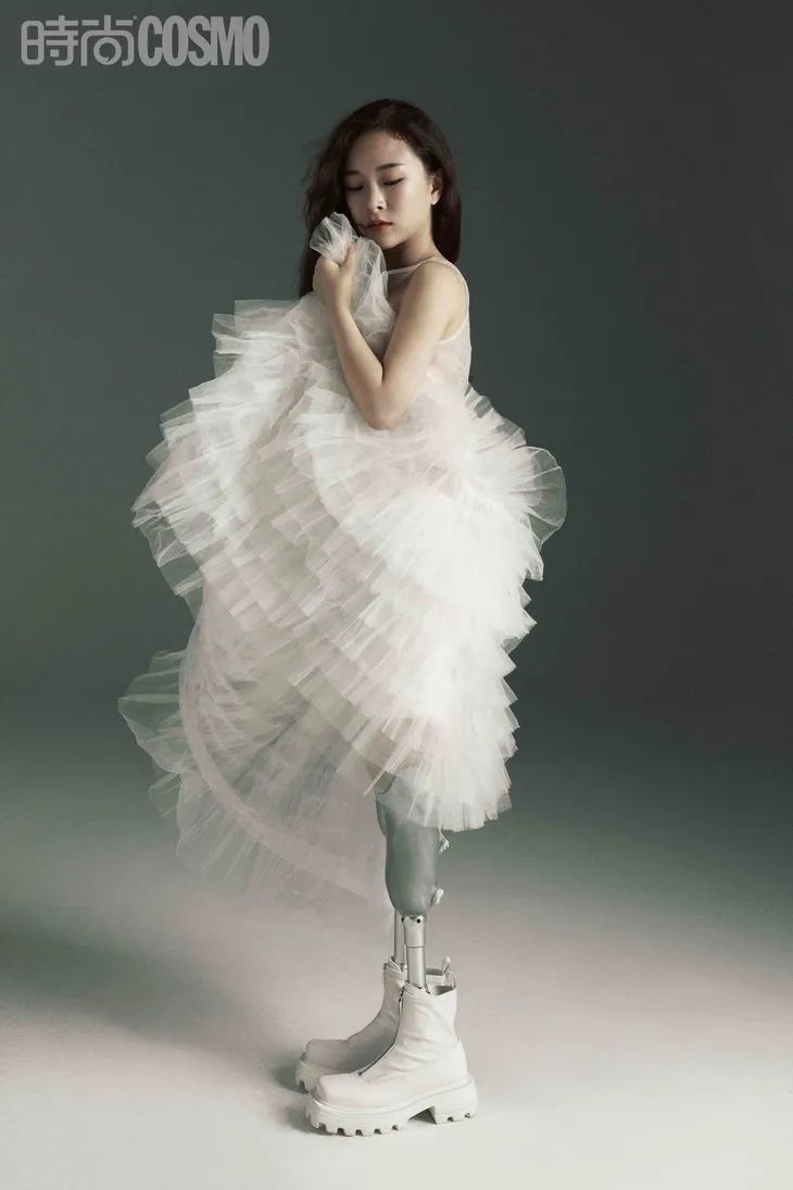 女性姿态粉皮书休闲区蓝鸢梦想 - Www.slyday.coM 女性姿态粉皮书休闲区蓝鸢梦想 - Www.slyday.coM