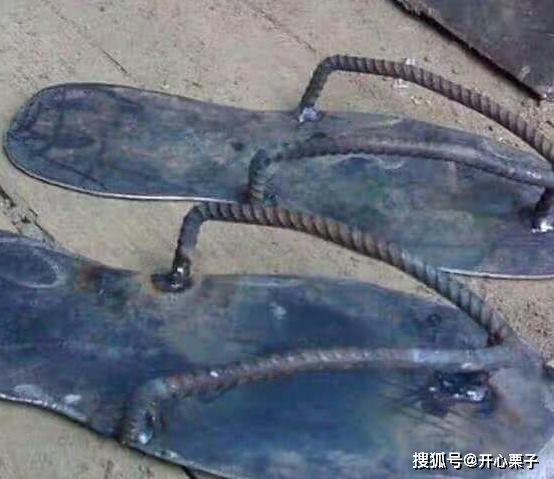 图片[1]-搞笑GIF趣图:这双拖鞋可以祖传下去了！-魔性次元