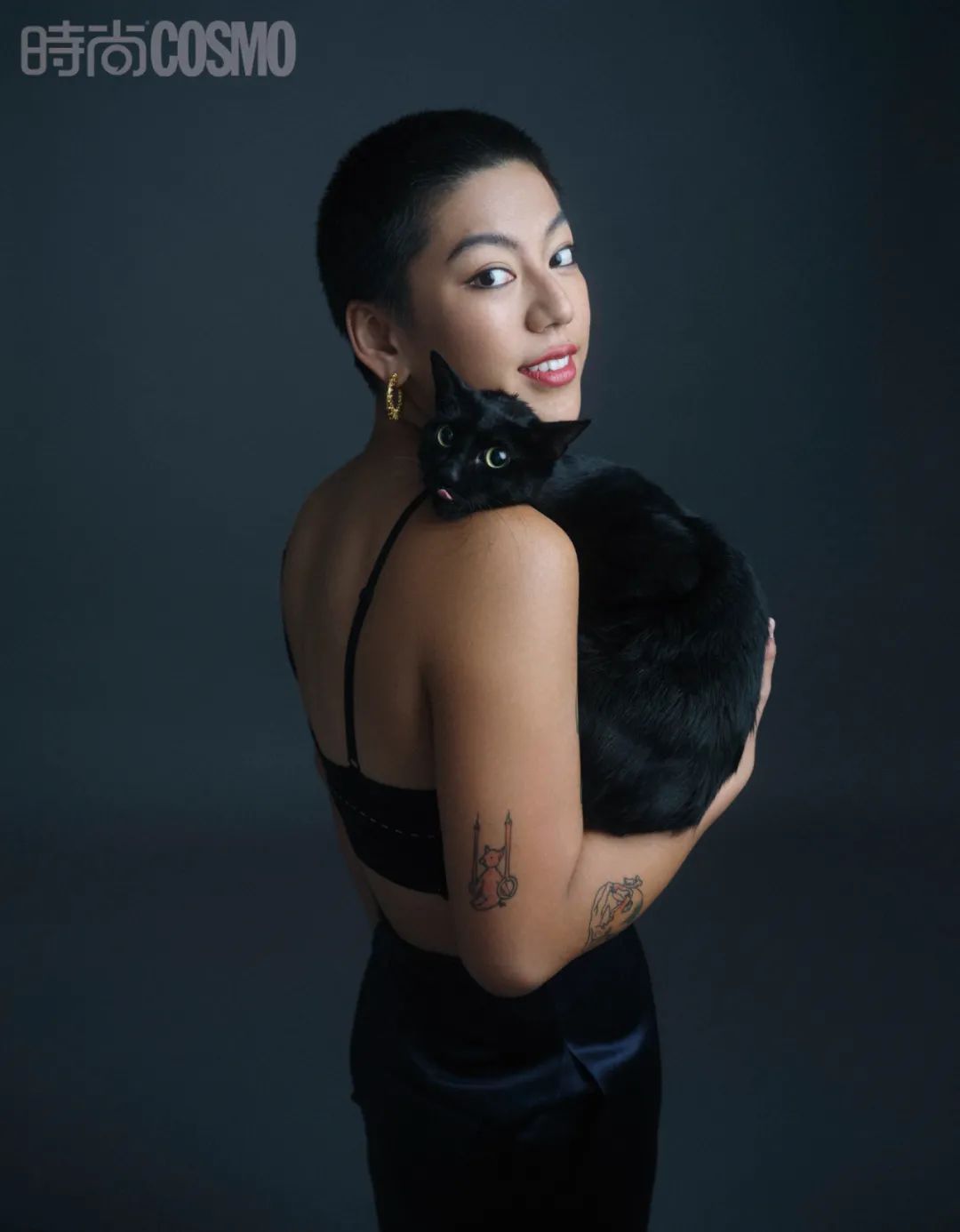 女性姿态粉皮书休闲区蓝鸢梦想 - Www.slyday.coM 女性姿态粉皮书休闲区蓝鸢梦想 - Www.slyday.coM