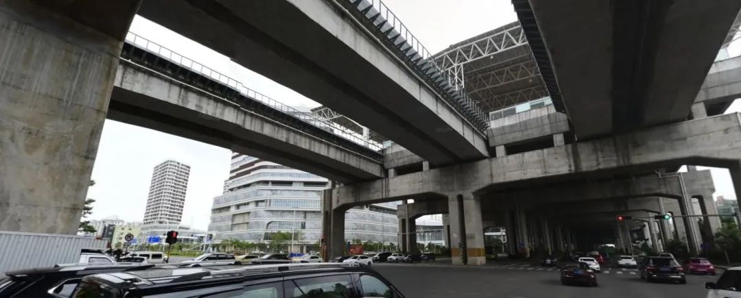 惊了!一男子拔掉油枪点燃汽车后逃走……休闲区蓝鸢梦想 - Www.slyday.coM 惊了!一男子拔掉油枪点燃汽车后逃走……休闲区蓝鸢梦想 - Www.slyday.coM